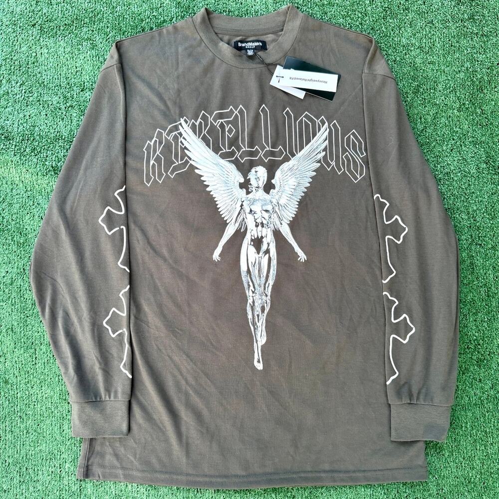BrandMakers Group Rebellious Long Sleeve Shirt Beluga Sweater New With Tags